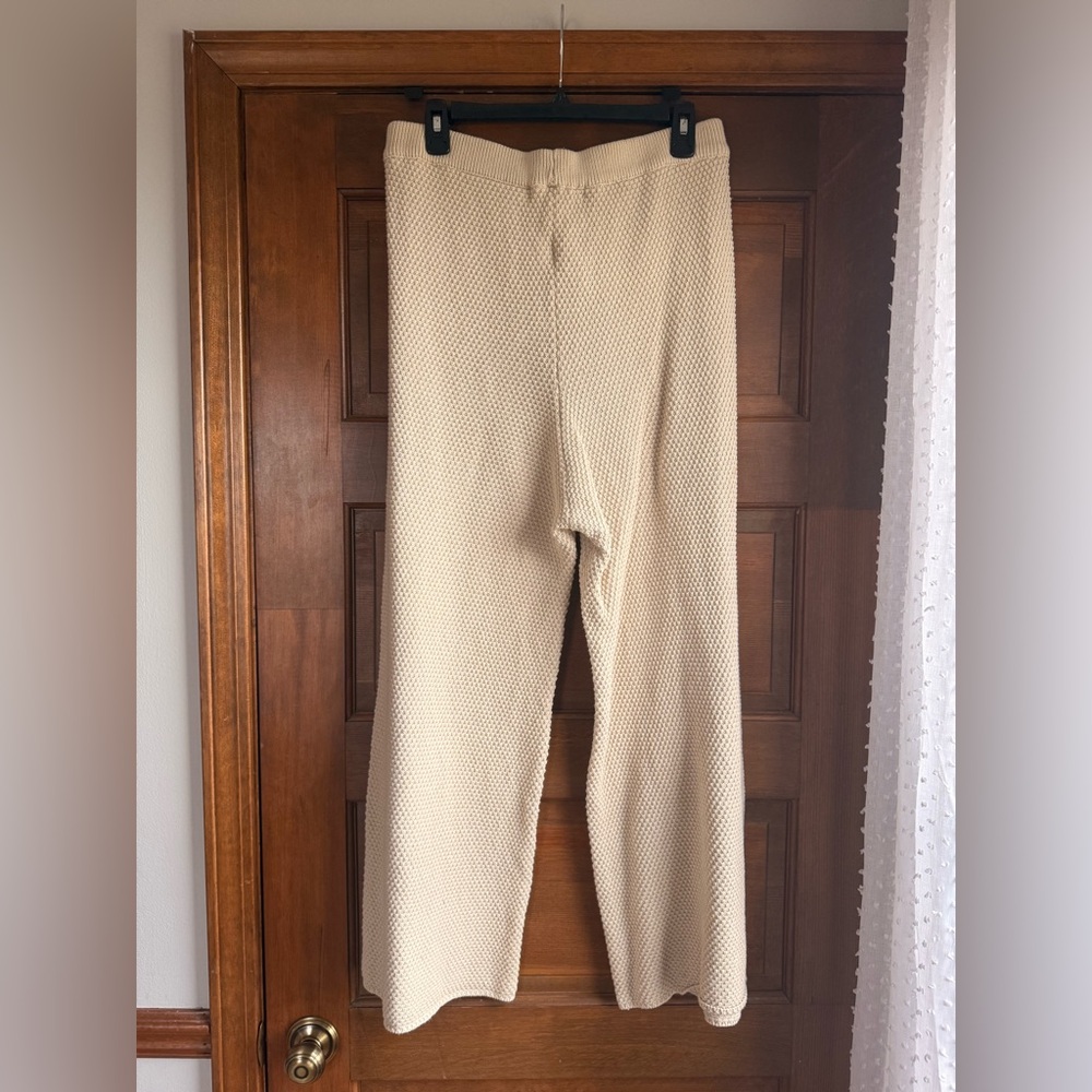 FREE PEOPLE BEACH HAILEE SWEATER SET - BOTTOMS ONLY 🧸 - Picture 7 of 7